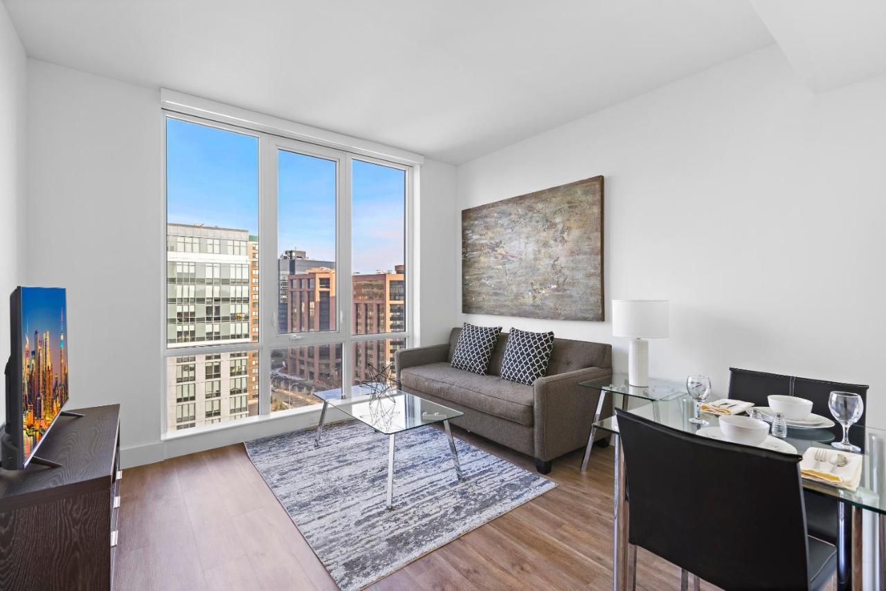 Global Luxury Downtown Apartment